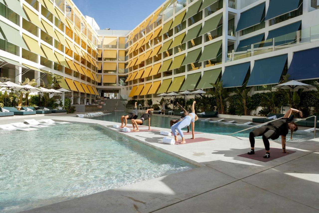 W Ibiza Hotel Santa Eularia des Riu Exterior photo